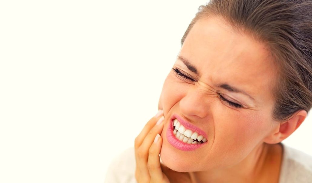 لماذا تحدث حساسية الأسنان